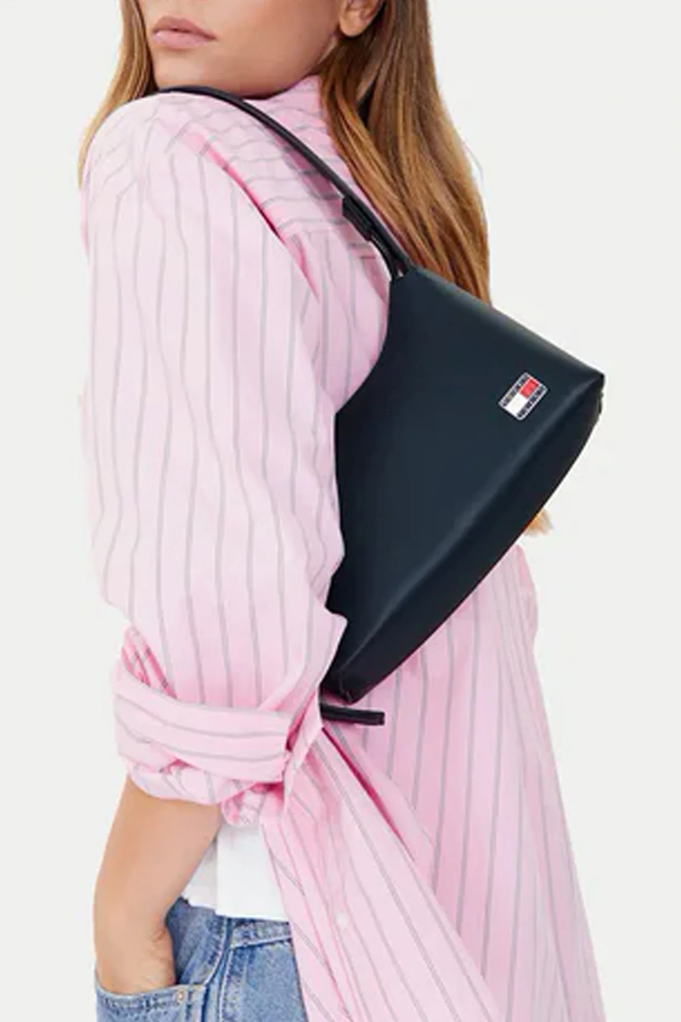 1000143714
