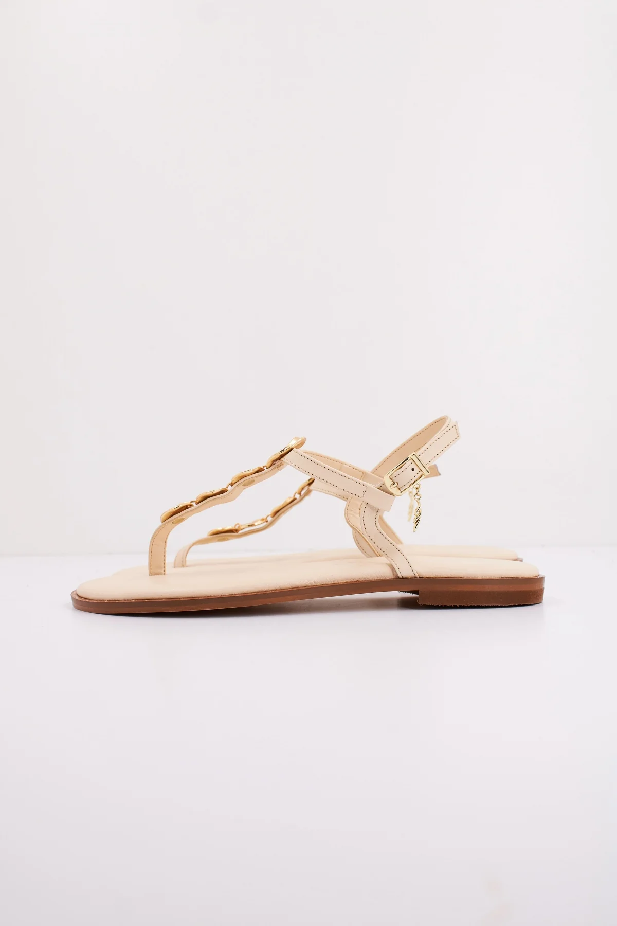 1000136176